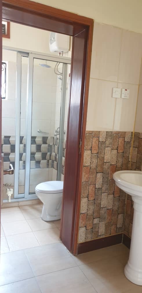 5af1c5e1-e6b9-430a-b856-30b0e8e67e16