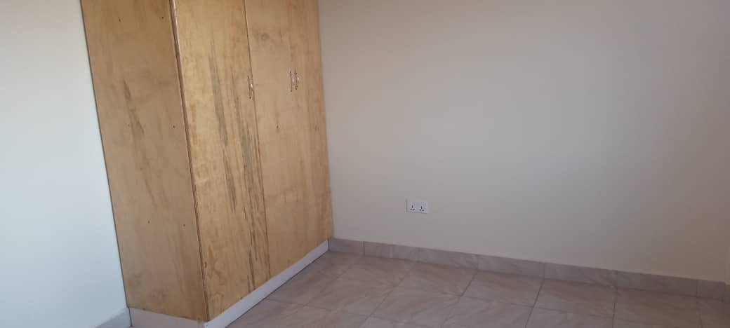 78c61974-e273-4032-8d8d-f75b5a69fe36