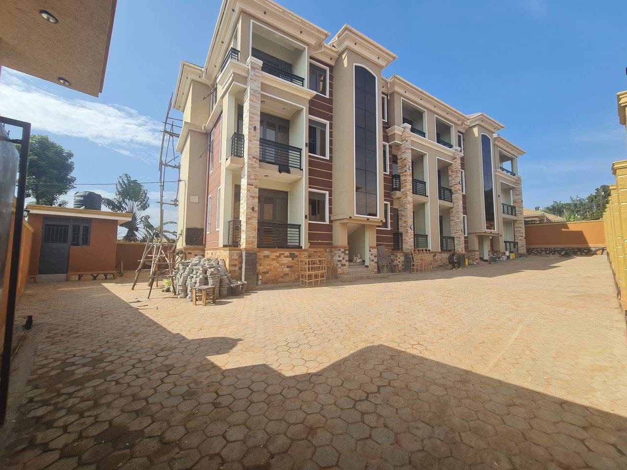 beccfd5b-01c4-4e65-9b62-52d09c79a3ef