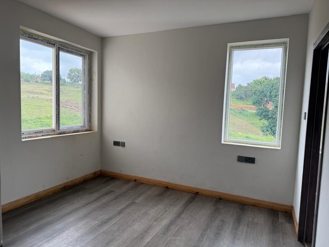 2b0403f4-e2b8-44f1-afa8-a3e947c702a3