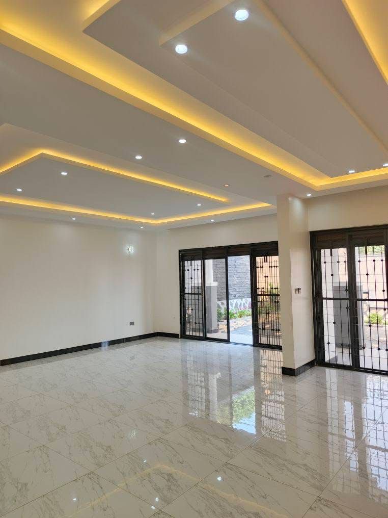 65cefdc0-e25c-4109-b108-e2478bd48e43