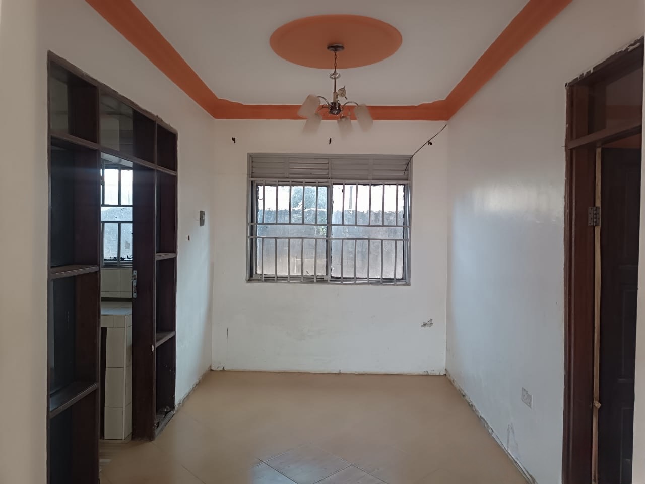 83d9b652-e268-4ba9-8de9-c7a4ba615b7e