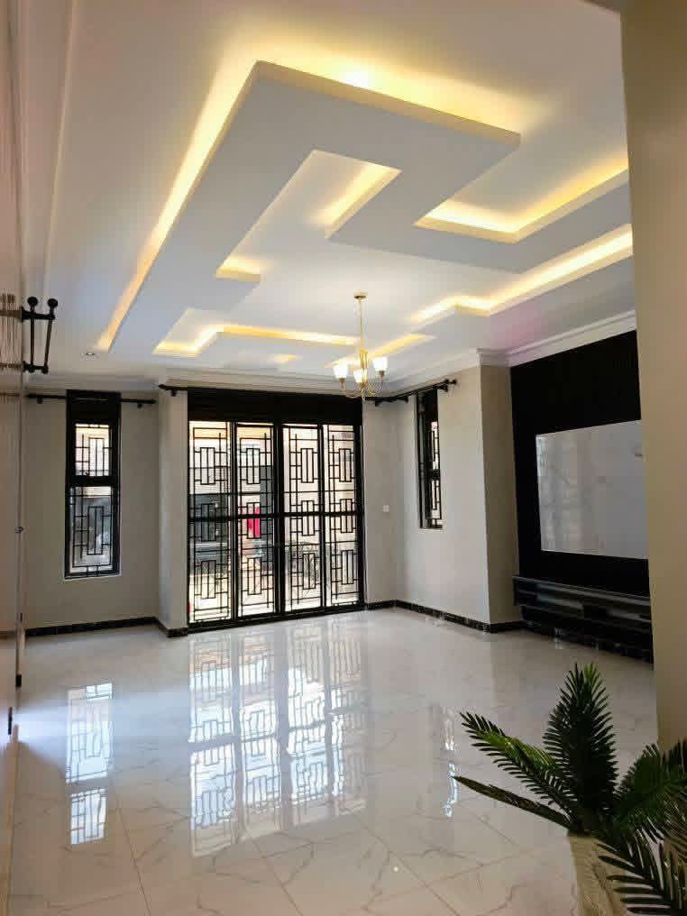 95eb9971-b9be-4e2b-b756-467675a7275a