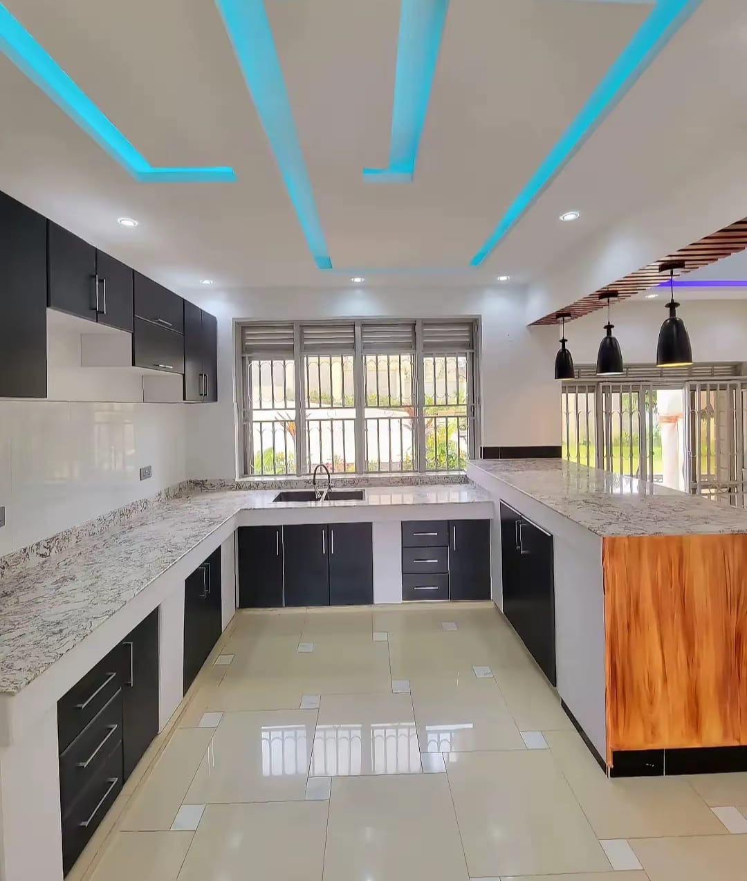 b8a9b53a-c6ea-4971-b25e-ffb9b82f3a8f